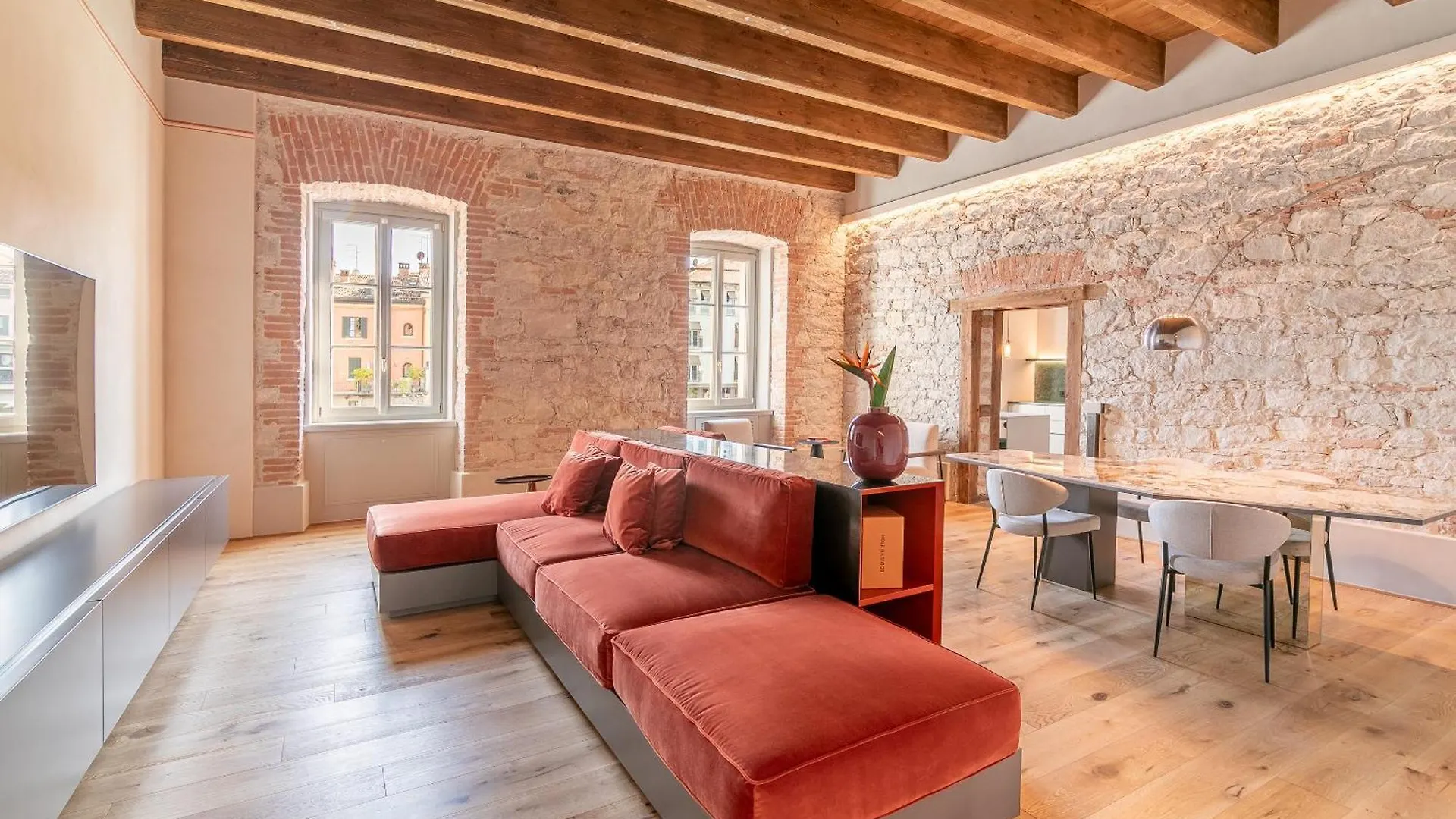 Luxury Apartment Peschiera Peschiera del Garda 0*,  Italy