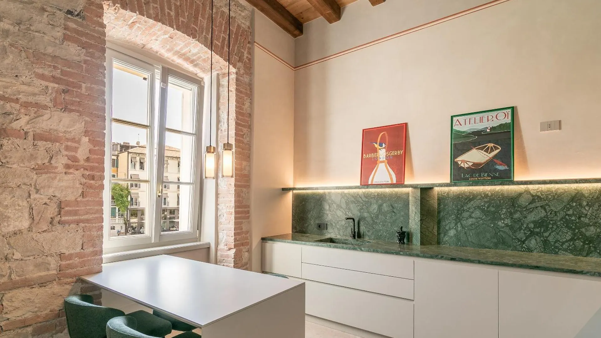 Luxury Apartment Peschiera Peschiera del Garda Italy
